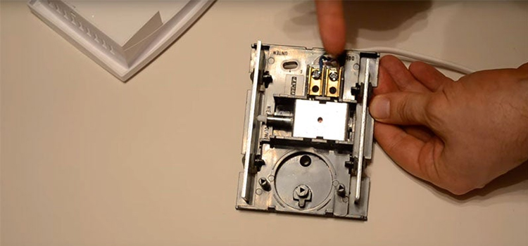 fix door bell in Lakeland Village